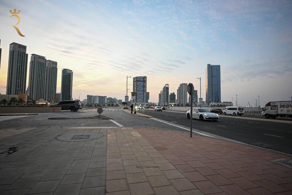 Al Reem Paragon 1br Apartment *