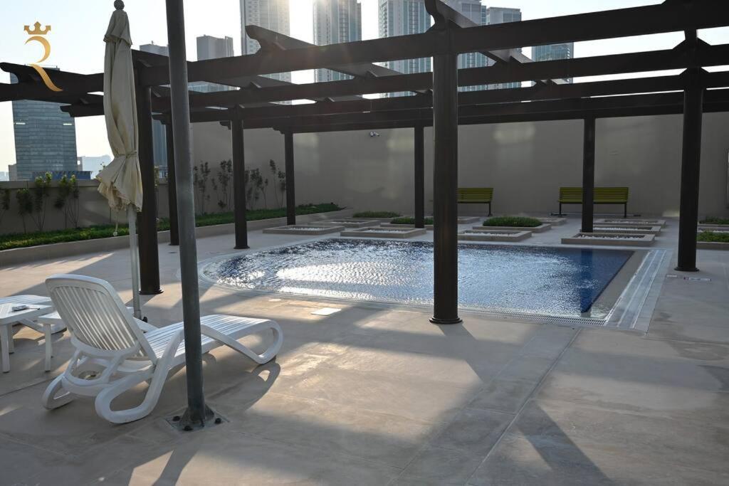 Al Reem Paragon 1br Abu Dhabi